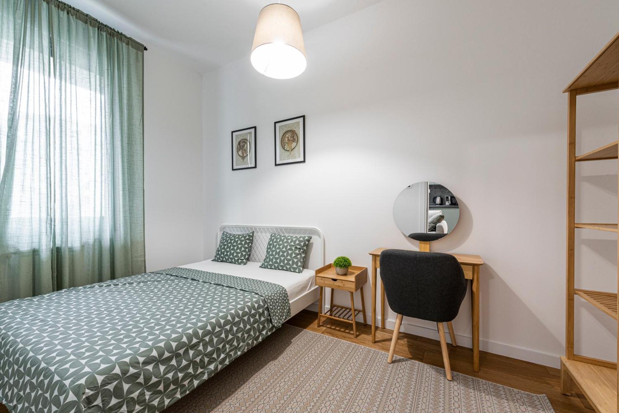 Vertigo One Bedroom Apartment - Free Private Parking-Fast Wi-Fi Novi Sad Esterno foto